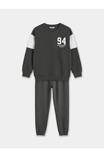 LC Waikiki Rmz Gi̇yi̇m Farkiyla Zero Roba Collar Printed Boys' Tracksuit Set