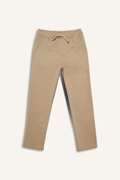 DeFacto Αγορίστικο παντελόνι Gabardine με κανονική εφαρμογή και ίσια μπατζάκι...