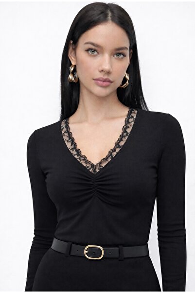 SHEBARA Lace Relaxed Sandy Black Blouse