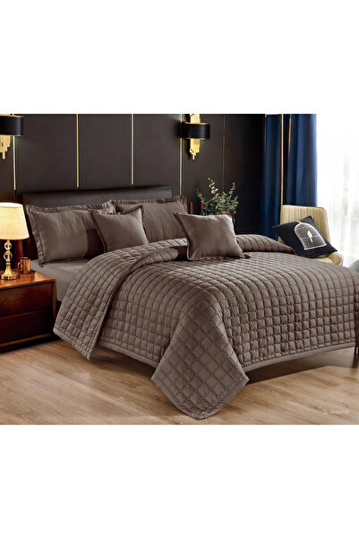 HOURS A compact, hotel-style, plain-design duvet cover set for a cool summer,...