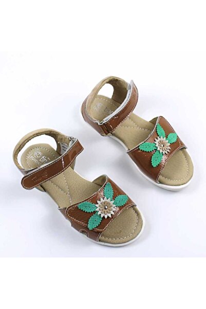 tino Sandale din piele naturala , lacuita , pentru fetite , decorate cu flori...