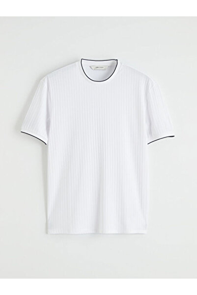 LC Waikiki منتجات فريزن ستور التي لا مثيل لها I تي شيرت رجالي بياقة صفر روبا