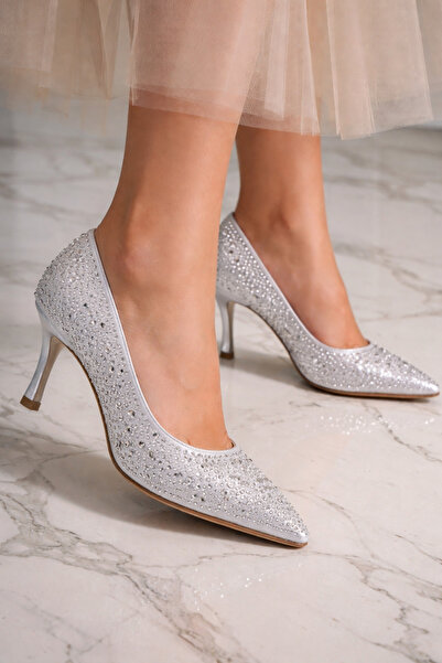 Ertaticaret Shiny Stone-Embellished Silver Surface • Pointed Toe Stylish Design