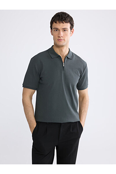 LC Waikiki RMZ GİYİM FARKIYA تي شيرت تريكو رجالي ذو ياقة مطوية ومضلعة