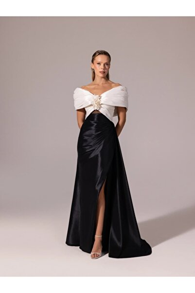 Kenzel Fish Tail Evening Dress with Sleeves and Shawl-Like Slits