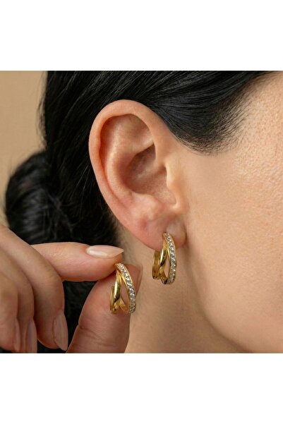 AccessoriesCınCık أقراط نسائية من الفولاذ بلون ذهبي مع تفاصيل من حجر الزركون