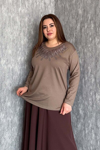 ModaPlaza Women's Stone Embroidered Blouse 004