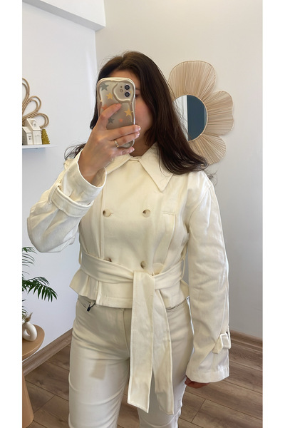 Nihanello Butik Mevsimlik trenç model ceket