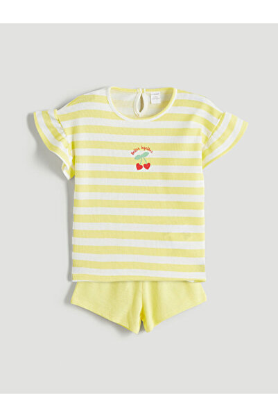 LC Waikiki ESVAB • Bluză și pantaloni scurți pentru fete, modern și elegant, ...