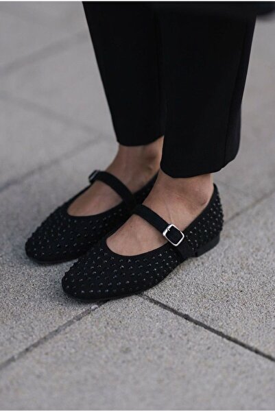 I Love Shoes حذاء باليه نسائي من Orion مصنوع من الجلد السويدي الأسود مع تفاصي...