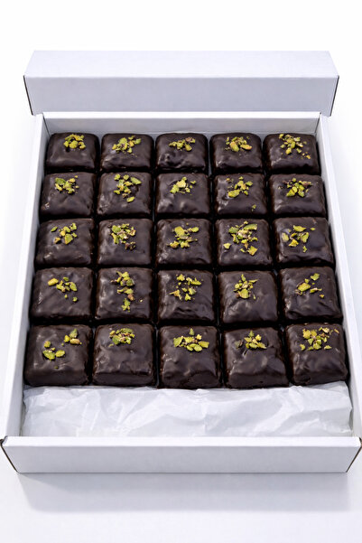 Darende Kayısı Dünyası Bitter Çikolata Kaplı Bohça Lokum (500 Gr)