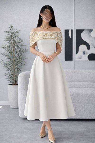 Calissa Store Soft off-shoulder dress with gold embroidery