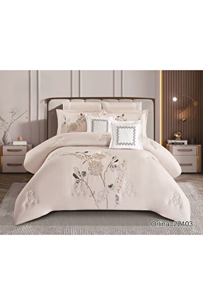 xi Duo Duo A summer double bedsheet set with a royal embroidered design, offe...