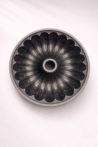 GUGGA Wane - Cast Aluminum Granite Coated Slice Cake Mold - Black 26 cm