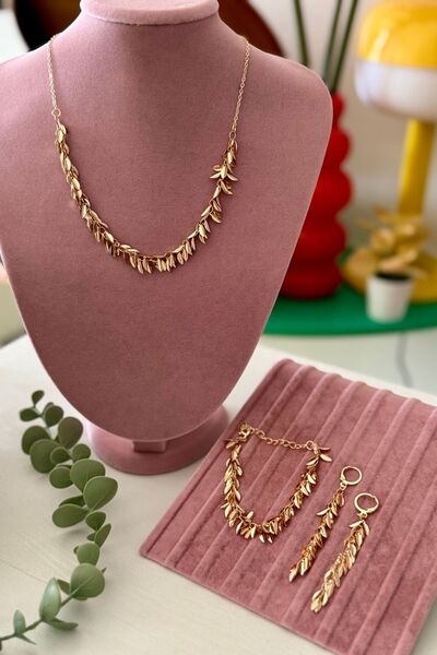 Trendy Butik مجموعة أساور وأقراط وقلادة VIP