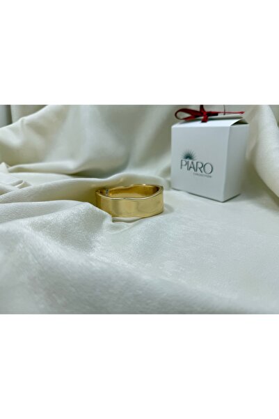 Piaro Collection أصفاد ذهبية مموجة الطراز