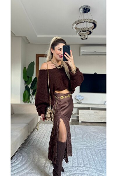 Yasmin Butik Lace Detailed Satin Dress