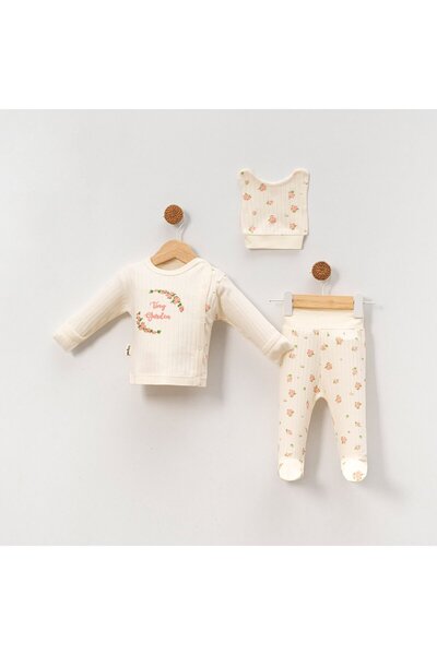 thesecret desire Floral Patterned Newborn 3-Piece Hospital Discharge Set (Sna...