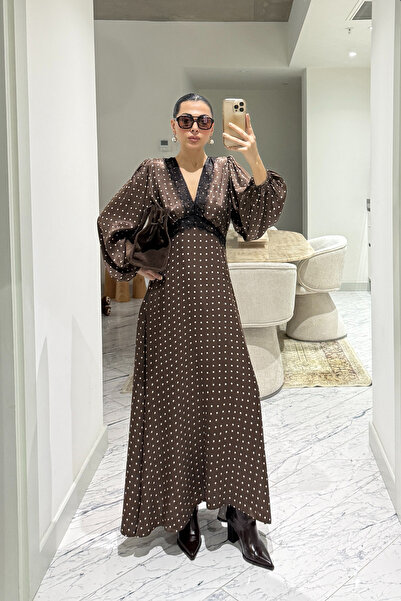 Seda Yalçın Atelier Kahve Puantiyeli Dantelli Saten Elbise
