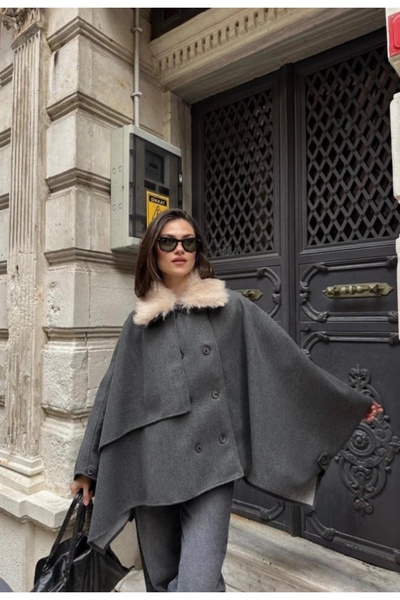 Bizde Ne Yok ki Kürk Yaka Gri Panço