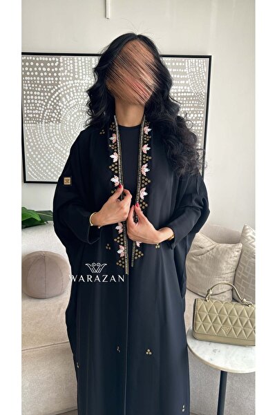 Warazan عباية بيشت عملية للعيد بتطريز ملون على الصدر