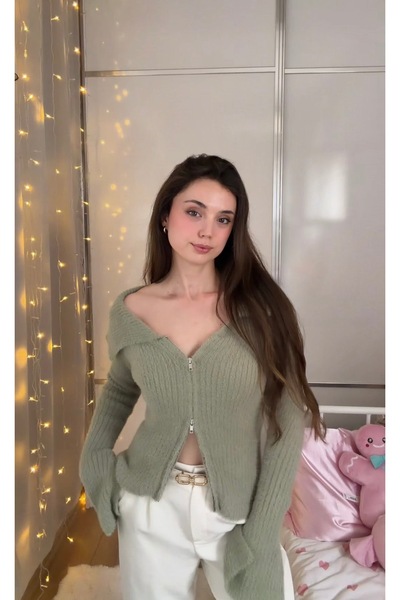 Bisou Haki Fermuarlı Triko