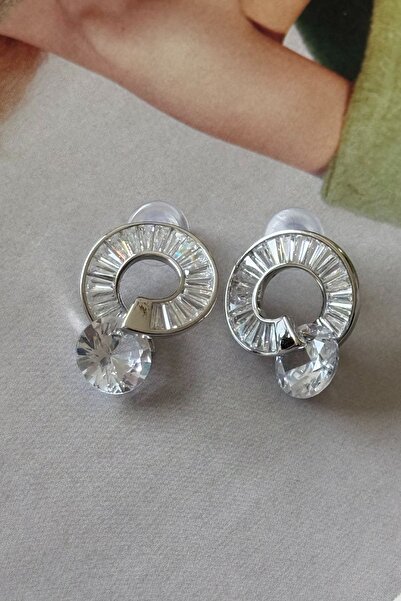 Trendy Butik Vip silver color baguette stone earrings