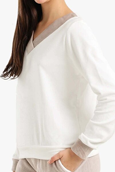 CARINA Velvet pajama set with a V-neck