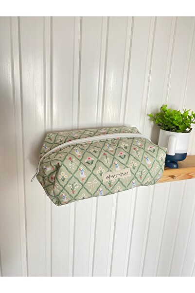 Tatlı Ördekler ve Fiyonk Desenli Kapitoneli Makyaj Çantası