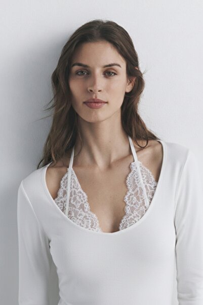 JE-TU Bluză din viscoză cu dantelă și detalii