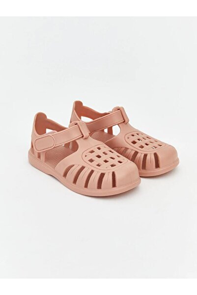 LC Waikiki Baby Girl Sandals with Velcro Closure (S6)