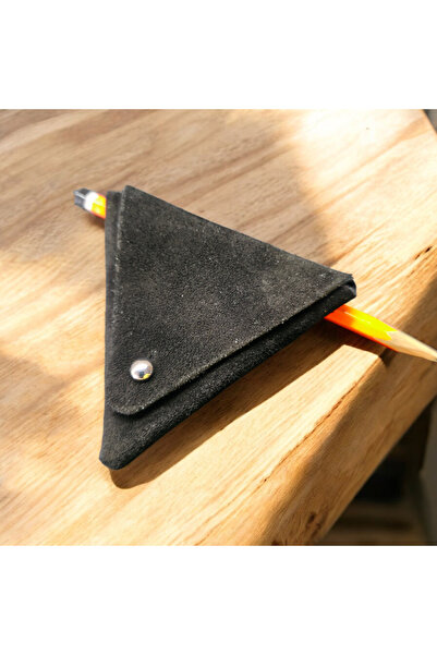 valentina victoria Genuine Leather Triangle-Shaped Coin Holder, Wired Headpho...