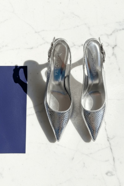 DİVOLYA Pantofi cu toc înalt și vârf ascuțit Voli Silver cu cataramă laterală...