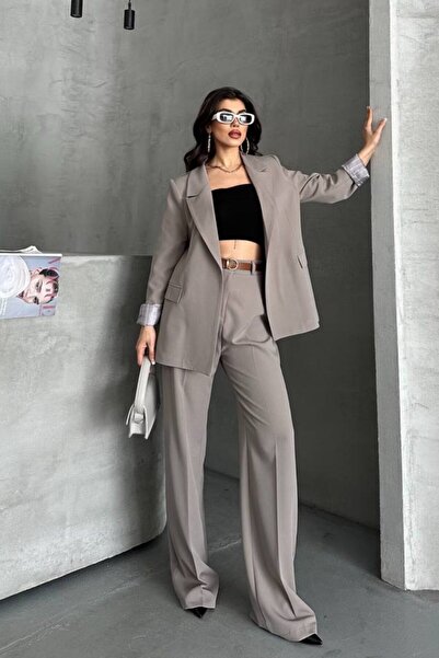 AKD Atelier Women's Two-Piece Top and Bottom Set with Belt, Striped Lining, P...