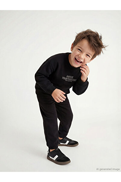 LC Waikiki Rmz Gi̇yi̇m Farkiyla Boys' Thick Sweatshirt and Sweatpants
