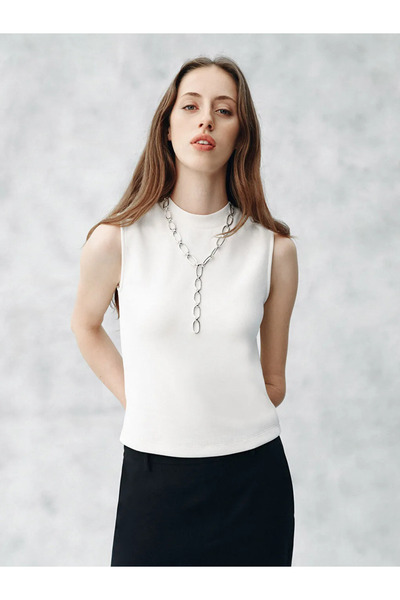 LC Waikiki Ecru Easy-To-Wear Blouse with Side and Shoulder Snap Buttons