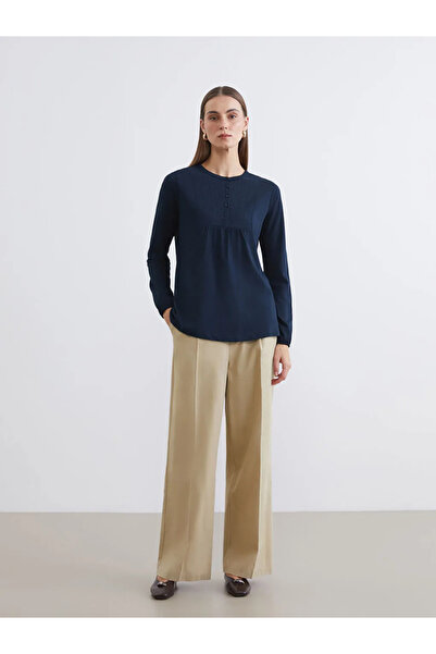 LC Waikiki Блуза с бродерия на яката в тъмносин цвят