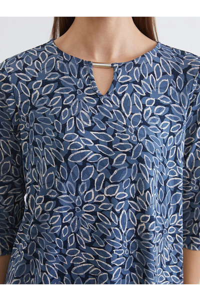 LC Waikiki Μπλούζα με μοτίβο με λαιμόκοψη σε μπλε ναυτικό