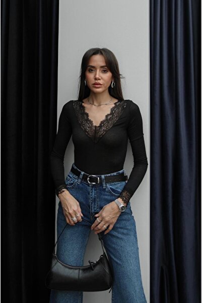 Havoş Bluză neagră cu guler din dantelă, amestec de cașmir