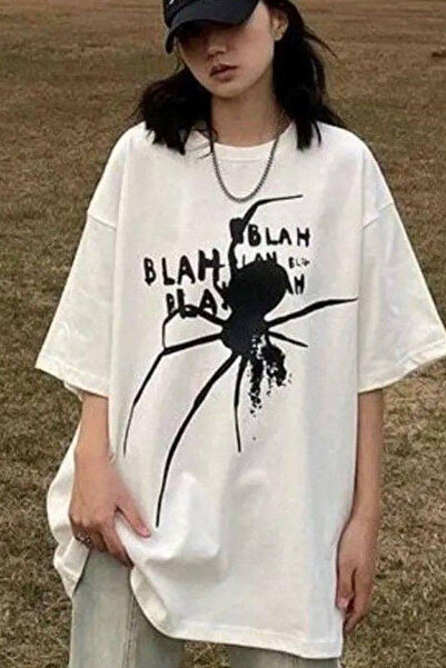 İlayda Toprak Tricou oversize cu mânecă scurtă, alb, cu imprimeu Blah