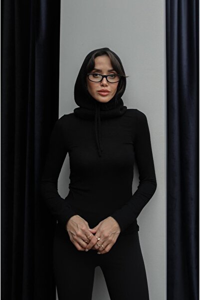 Havoş Balaclava neagră cu detalii din șnur