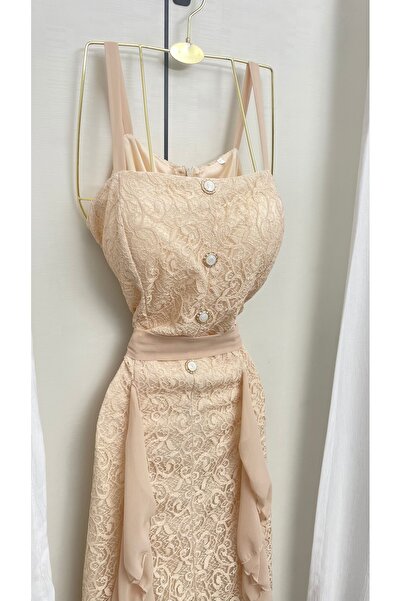 LUMY Lace Pearl Dress