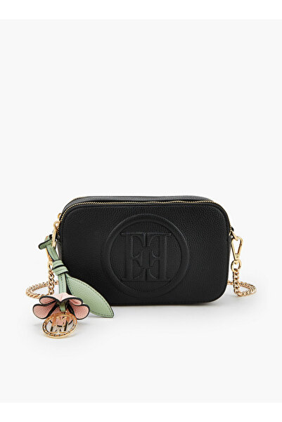 ELLE حقيبة كروس بودي من الجلد الصناعي المحبب من سيليست