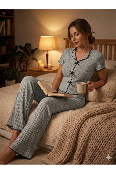 Biraltı Moda Жіночий чорний піжамний комплект з короткими рукавами та шовкови...