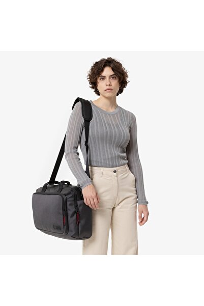 Eastpak شيلدان