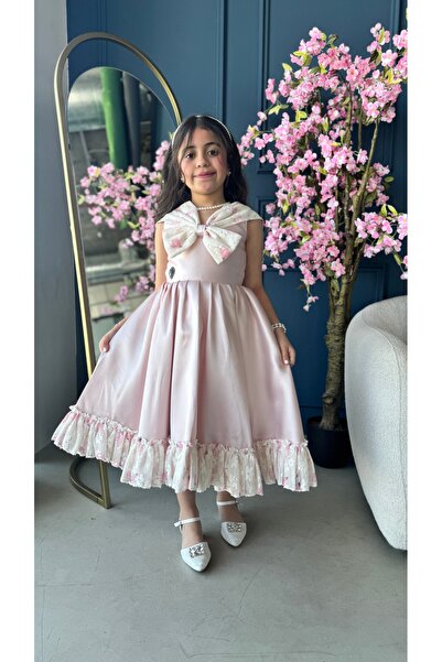 Warazan Dress with a bow on the chest