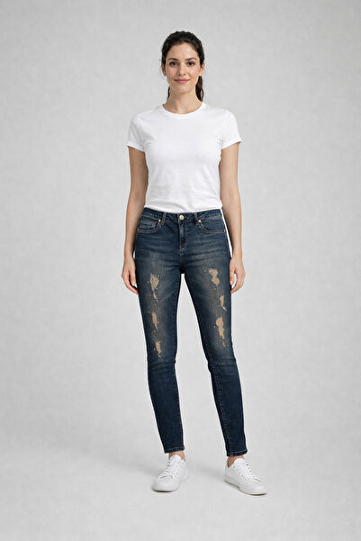 LACARINO Πέτρα με λεπτομέρειες, ανάγλυφη, αλλά με κομμάτια κάτω από αυτό, δεν...