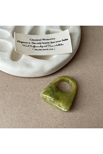 Choice green 1-piece Bohemian retro style irregular resin blend ring for wome...