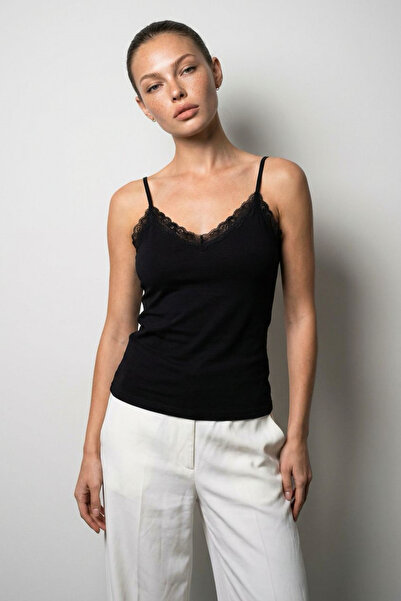 Seeh Black Lace Adjustable Strap Women's Undershirt Sh360