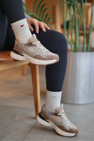 SOLAZER Women's Black and White Orthopedic Non-Slip Sole Casual Sneaker 050